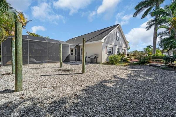 Wildwood, 7165 E Columbia Cir, Fort Myers, Florida 33908, image 2