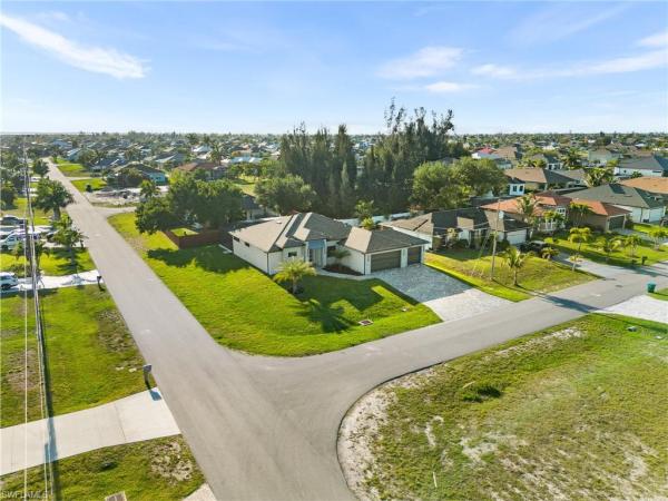 Cape Coral, 142 33rd Pl, Cape Coral, Florida 33991, image 1