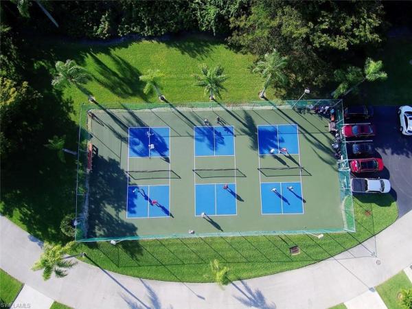 201 Mcgregor Park Cir #201, Fort Myers, Florida 33908, image 1