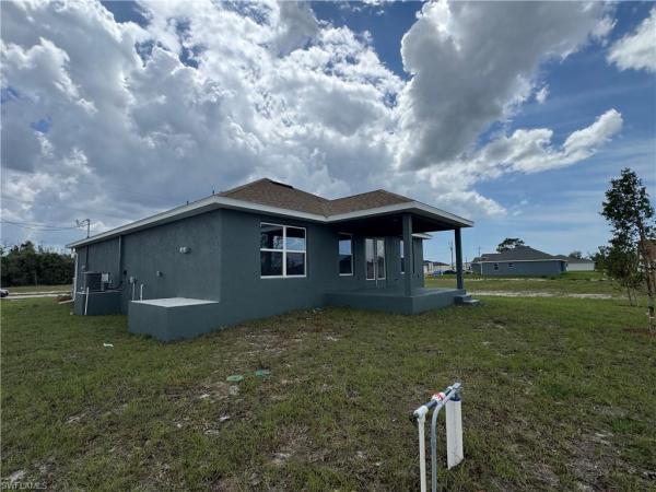 Cape Coral Residential, 4007 20th St, Cape Coral, Florida 33993, image 3