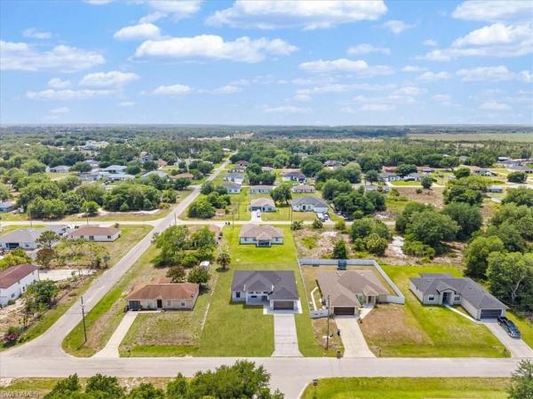 Lehigh Acres, 2803 SW 48th St, Lehigh Acres, Florida 33976, image 1