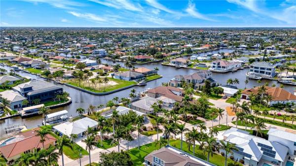 Cape Coral Residential, 5630 Riverside Dr, Cape Coral, Florida 33904, image 2