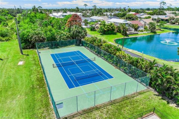 Island Park Woodlands, 6048 Perthshire Ln, Fort Myers, Florida 33908, image 1