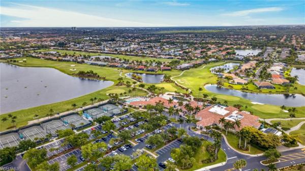 Sommerset Villas, 8809 Middlebrook Dr, Fort Myers, Florida 33908, image 2