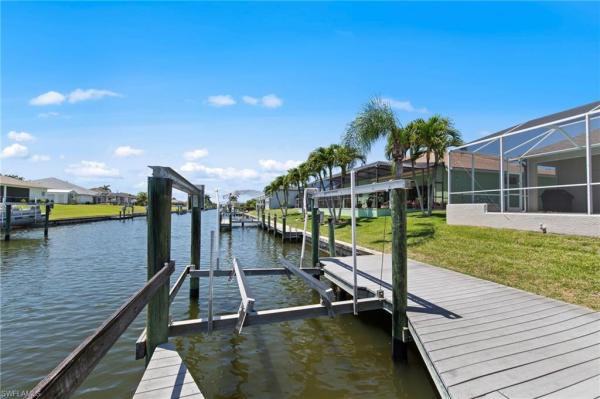 Cape Coral, 414 30th Ter, Cape Coral, Florida 33904, image 3