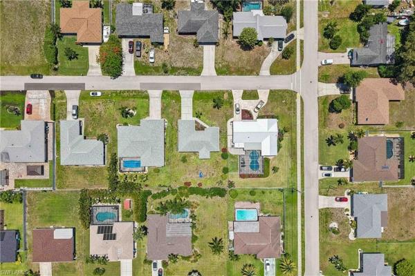 Cape Coral Residential, 241 34th Ter, Cape Coral, Florida 33914, image 2