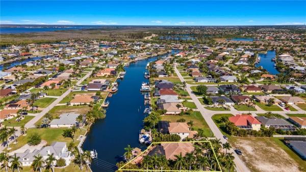 Cape Coral Residential, 2710 27th Pl, Cape Coral, Florida 33914, image 3
