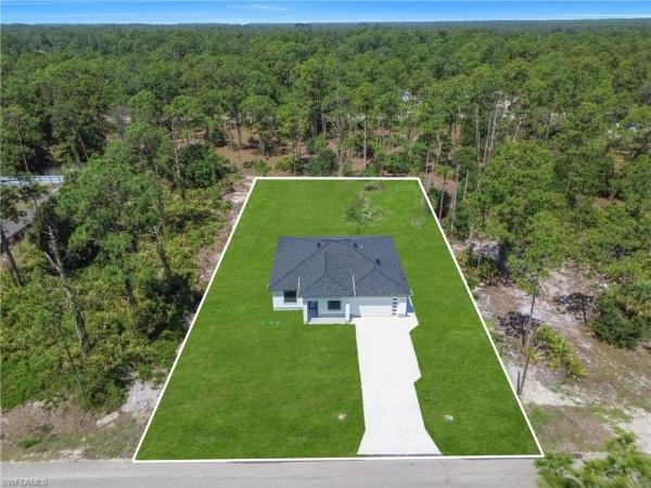 Lehigh Acres, 1009 Moore Ave, Lehigh Acres, Florida 33972, image 3