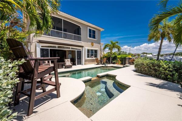3213 Sunset Key Cir, Punta Gorda, Florida 33955, image 2