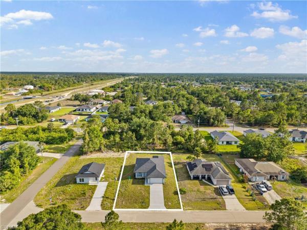 Lehigh Acres, 2509 W 52nd St, Lehigh Acres, Florida 33971, image 2