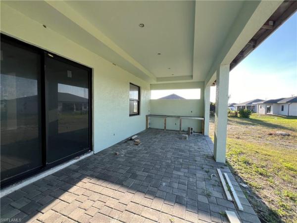 Cape Coral, 4217 32nd Ter, Cape Coral, Florida 33993, image 2