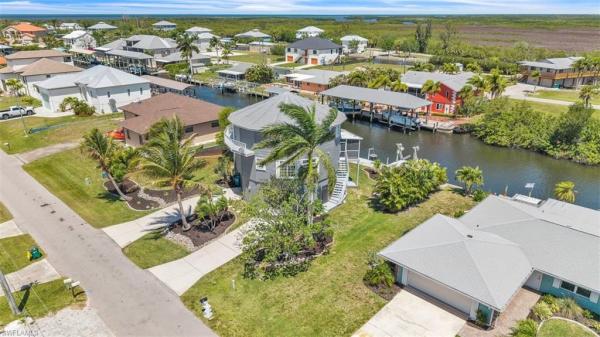 24262 Captain Kidd Blvd, Punta Gorda, Florida 33955, image 2