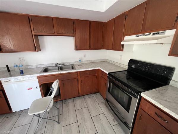 Riverdale Shores Villas, 2619 Purslane Dr, Fort Myers, Florida 33905, image 2
