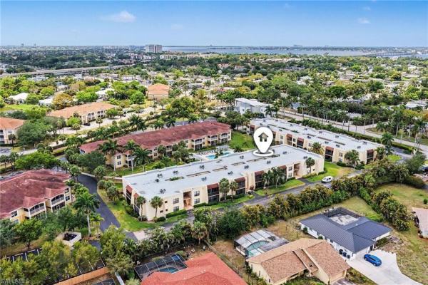 Maple Gardens, 12501 Mcgregor Blvd #10, Fort Myers, Florida 33919, image 2