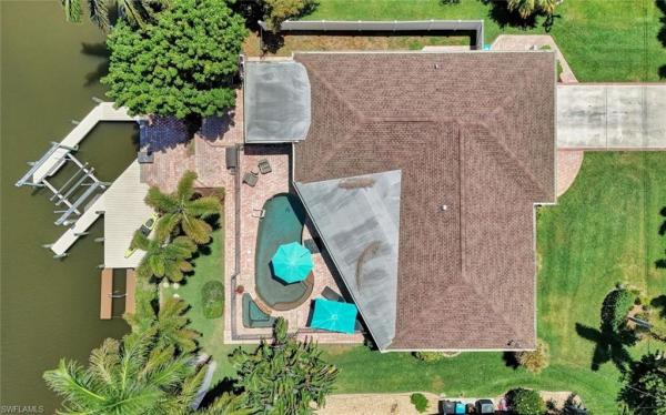 Cape Coral, 703 33rd Ter, Cape Coral, Florida 33904, image 2