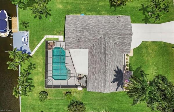 Cape Coral, 2107 25th Ter, Cape Coral, Florida 33904, image 2
