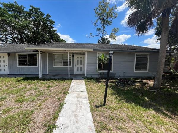 Riverdale Shores Villas, 2621 Purslane Dr, Fort Myers, Florida 33905, image 1