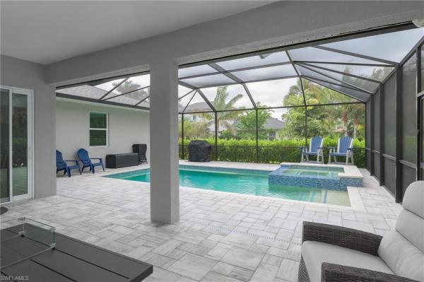 Florimond Manor, 6740 Canton St, Fort Myers, Florida 33966, image 2