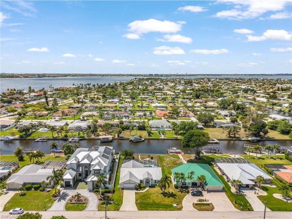 Cape Coral, 1432 Viking Ct, Cape Coral, Florida 33904, image 1