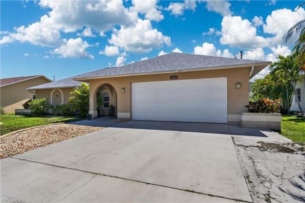 Cape Coral Residential, 4005 27th Ave, Cape Coral, Florida 33914, image 2