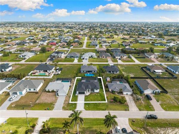 Cape Coral, 2049 4th St, Cape Coral, Florida 33993, image 2