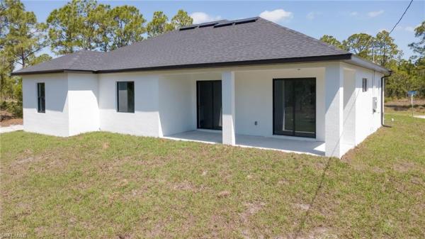 Lehigh Acres, 880 E Aldrich St, Lehigh Acres, Florida 33974, image 1