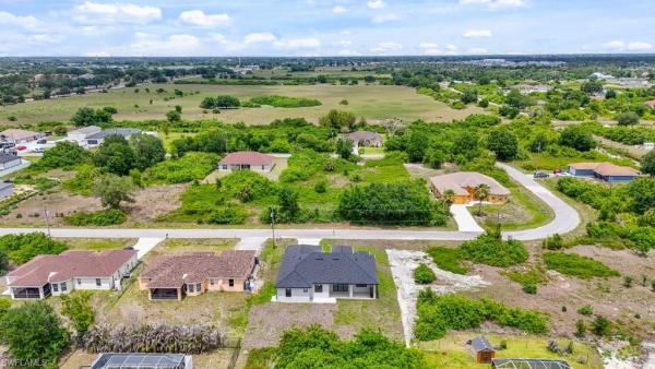 Lehigh Acres Residential, 548 E Long Island St, Lehigh Acres, Florida 33974, image 1