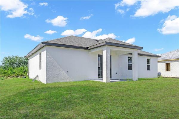 Lehigh Acres, 3611 SW 18th St, Lehigh Acres, Florida 33976, image 1