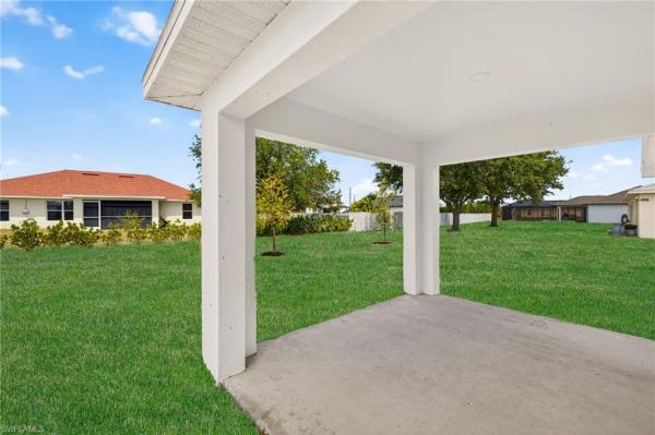 Cape Coral Residential, 702 Douglas Cir, Cape Coral, Florida 33993, image 1
