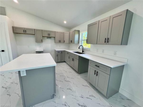 Lehigh Acres, 728 Ledge St, Lehigh Acres, Florida 33972, image 3
