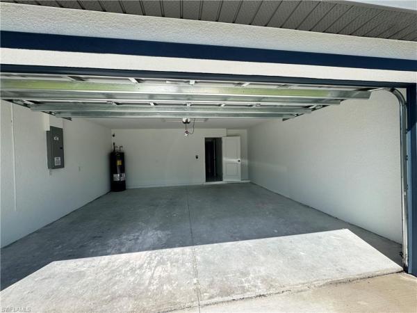 Lehigh Acres, 728 Ledge St, Lehigh Acres, Florida 33972, image 2