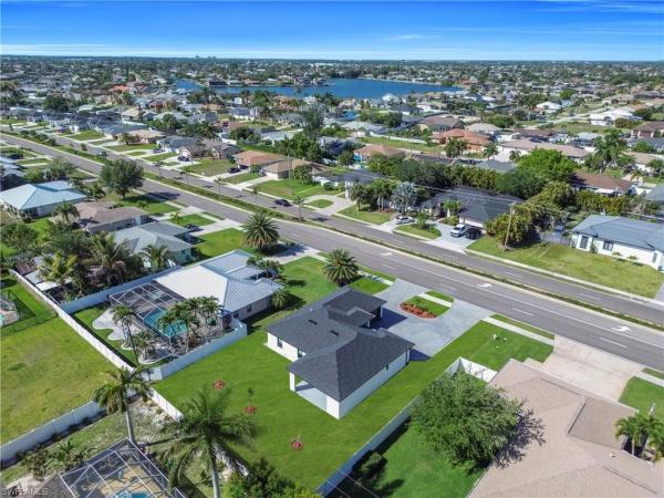 Cape Coral, 807 W Nicholas Pkwy, Cape Coral, Florida 33991, image 3