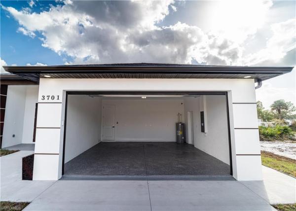 Lehigh Acres, 3701 SW 28th St, Lehigh Acres, Florida 33976, image 1
