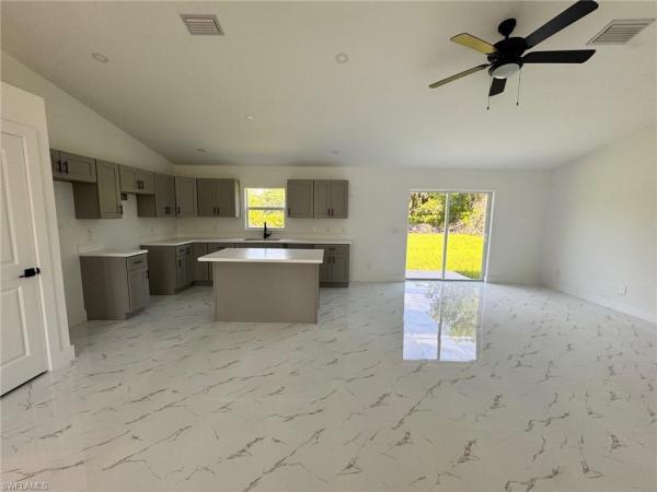 Lehigh Acres, 716 Ledge St, Lehigh Acres, Florida 33972, image 3