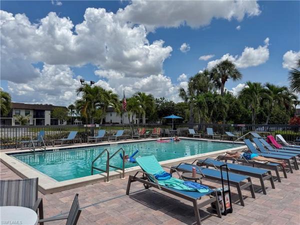 9305 Lake Park Dr #104, Fort Myers, Florida 33919, image 1