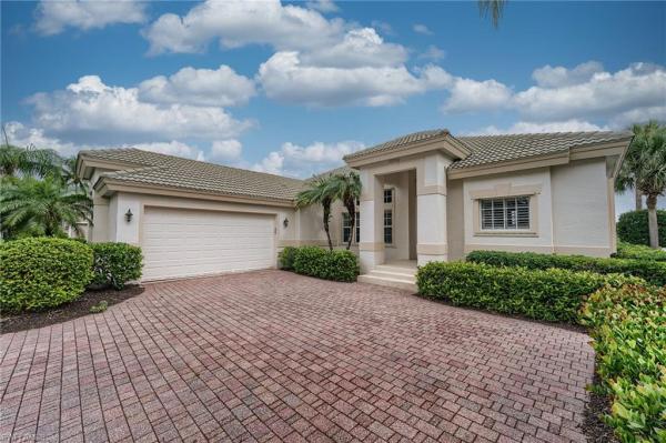 Abbey Row, 8864 New Castle Dr, Fort Myers, Florida 33908, image 2