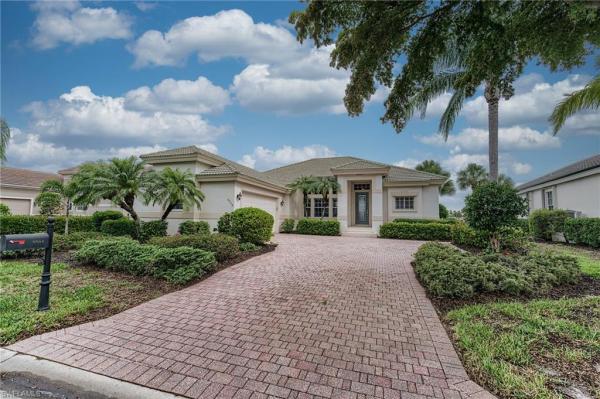 Abbey Row, 8864 New Castle Dr, Fort Myers, Florida 33908, image 1