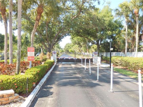 4681 Lakeside Club Blvd #4, Fort Myers, Florida 33905, image 1
