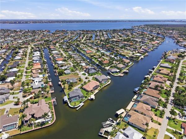 Cape Coral Residential, 5218 Stratford Ct, Cape Coral, Florida 33904, image 3