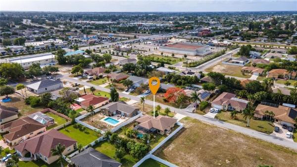 Cape Coral Residential, 132 27th Ter, Cape Coral, Florida 33904, image 2
