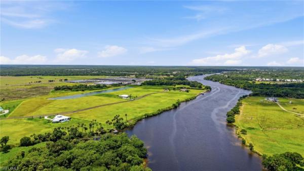 Caloosa Preserve, 22833 Yellow Button Ln, Alva, Florida 33920, image 2