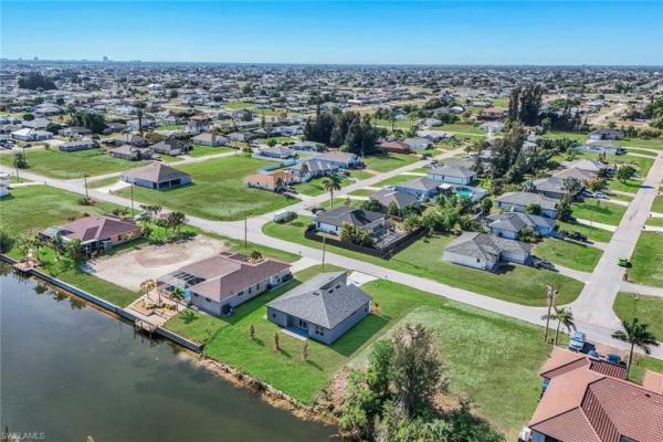 Cape Coral Residential, 421 19th Ter, Cape Coral, Florida 33909, image 1