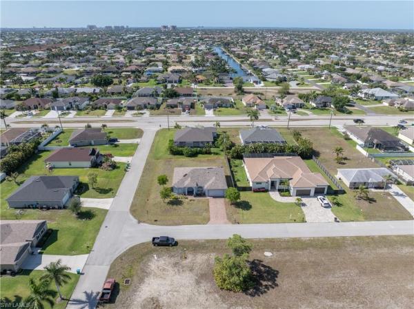 Cape Coral, 1804 42nd St, Cape Coral, Florida 33914, image 1