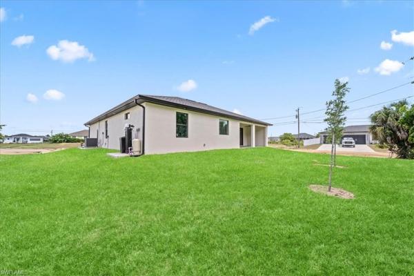 Cape Coral Residential, 1400 18th Ave, Cape Coral, Florida 33909, image 2