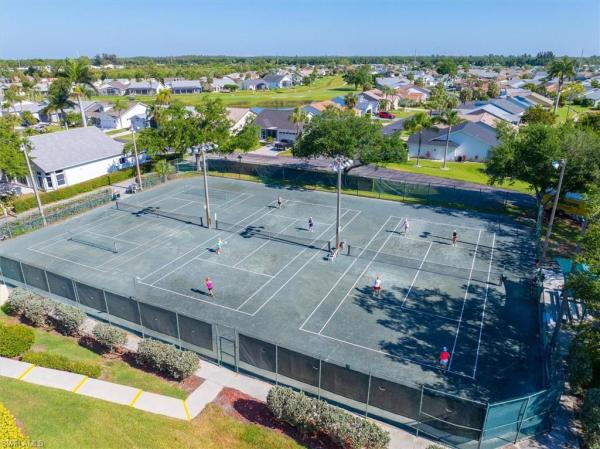 Sabal Springs Golf & Racquet Club, 3941 Sabal Springs Blvd, North Fort Myers, Florida 33917, image 2
