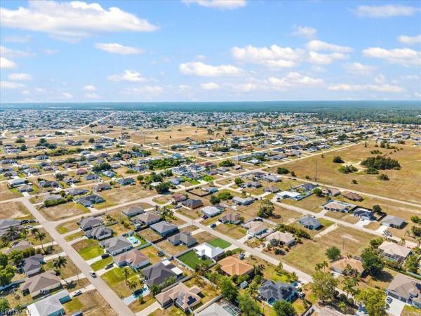 Cape Coral Residential, 322 26th Ter, Cape Coral, Florida 33909, image 3
