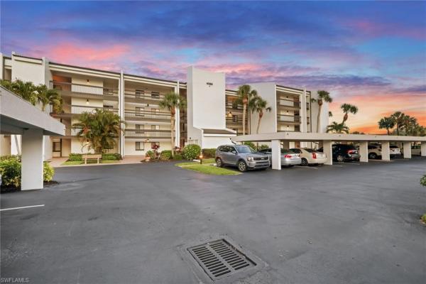 Trawler Village, 4586 Trawler Ct #305, Fort Myers, Florida 33919, image 2