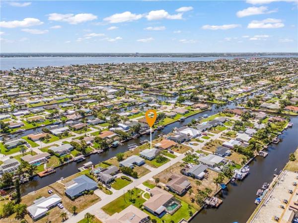 Cape Coral Residential, 3021 16th Pl, Cape Coral, Florida 33904, image 3