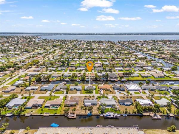 Cape Coral Residential, 3021 16th Pl, Cape Coral, Florida 33904, image 2