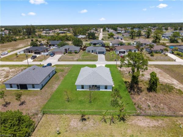 Cape Coral Residential, 1716 29th St, Cape Coral, Florida 33993, image 2
